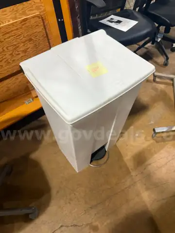 White Plastic Bin with Lid