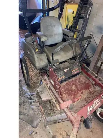 ExMark Zero-Turn Mower