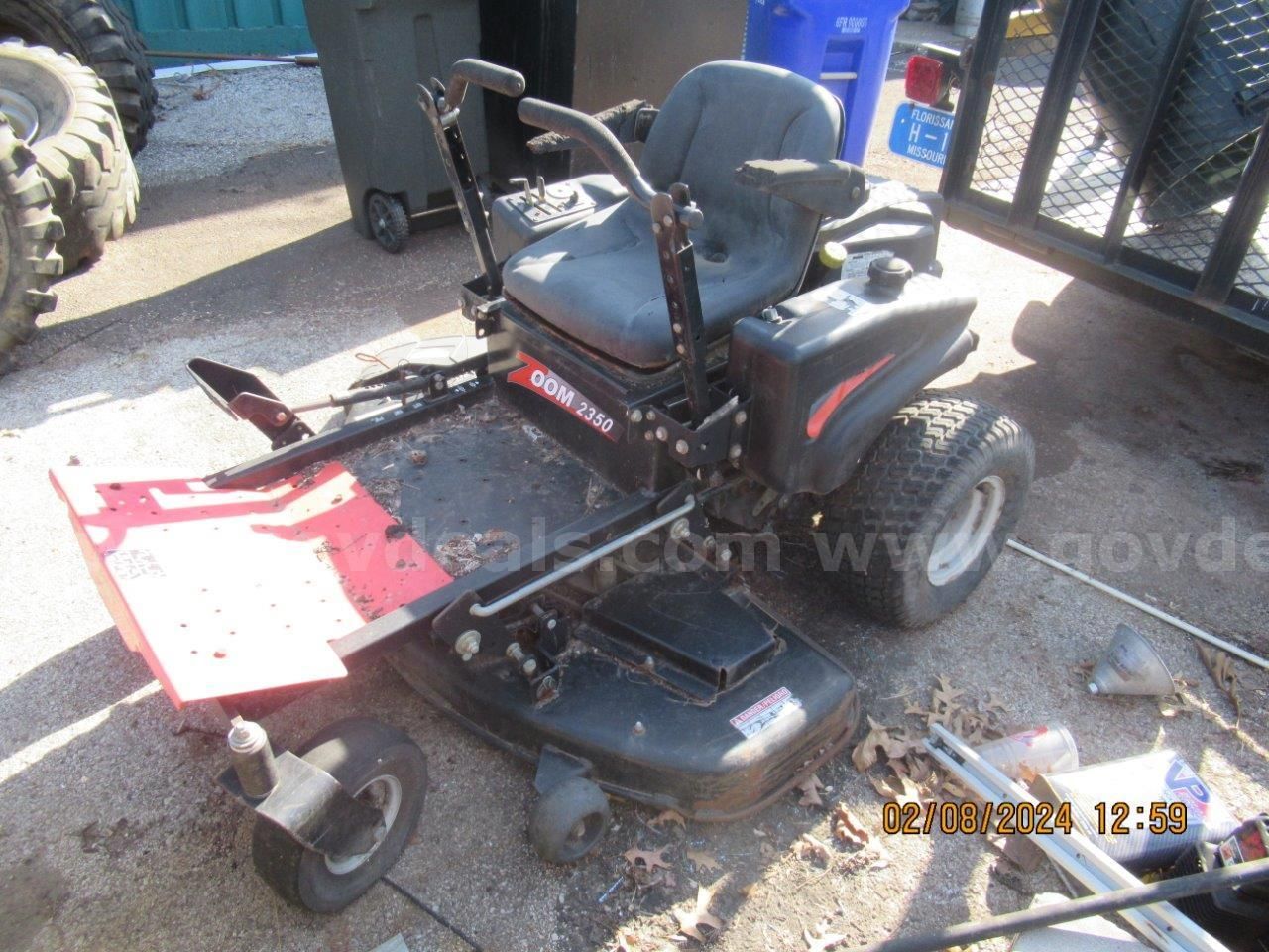 Ariens Zoom 50 Zero Turn Mower Model 915085 not operational AllSurplus