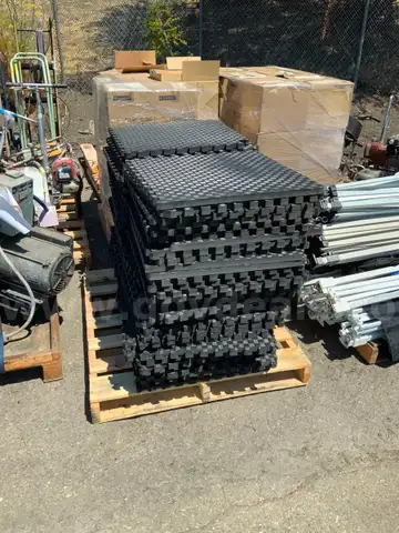 Interlocking Mats