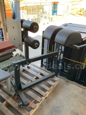2 Workout Benches