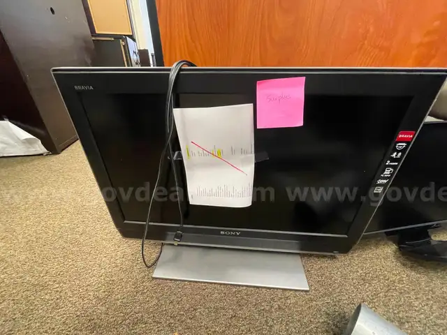 Lot of Miscellaneous Towers, Laptops, iPads, TV&#x27;s and more