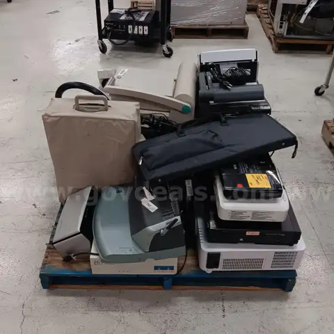 Lot: Misc office and classroom equipment - Untested