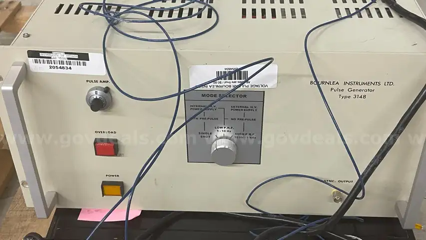 Lot: Lab and Library equipment - Untested