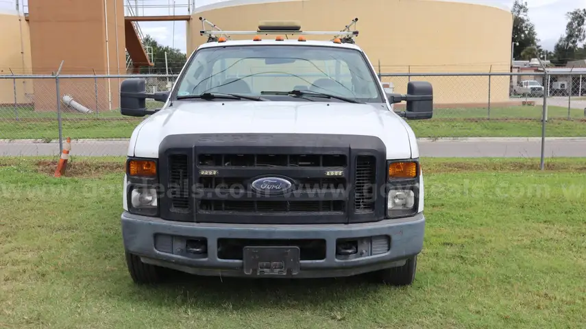 2009 Ford F-350 SD XL DRW 2WD