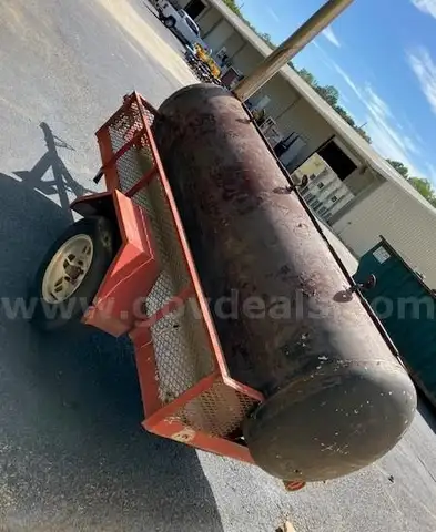 9&#x27;x4&#x27; Grill on trailer