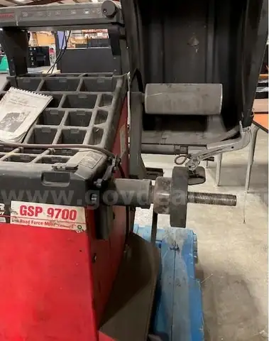 Hunter Tire Balancer