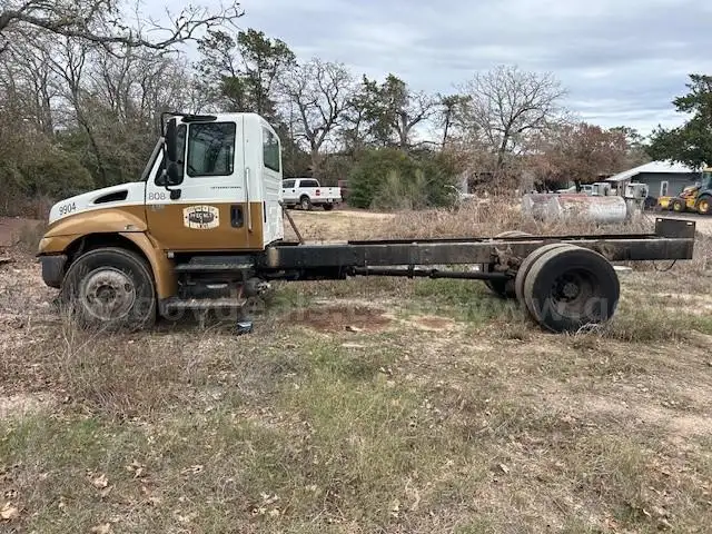 2003 International 4200