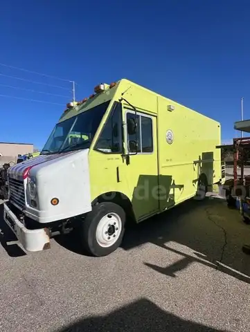 2011 Freightliner MT45 Chassis