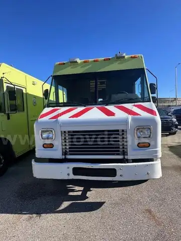2011 Freightliner MT45 Chassis