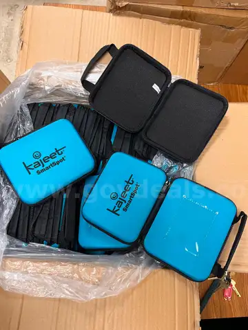 LOT of 50 Hot Spot Cases