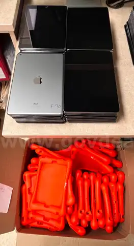 Lot of 45 Generation 1 iPad Air 32 GB