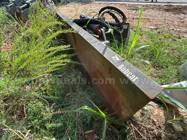 Bobcat Skid Steer Blade