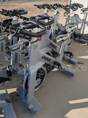 1 lot-Star-Tec Spinner NXT bikes