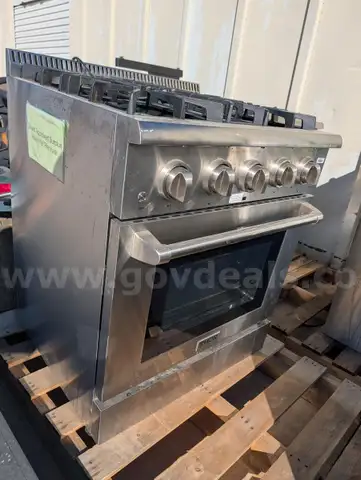 1 lot of Thor Stoves