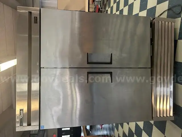 True double door reach in refrigerator (NON Operable