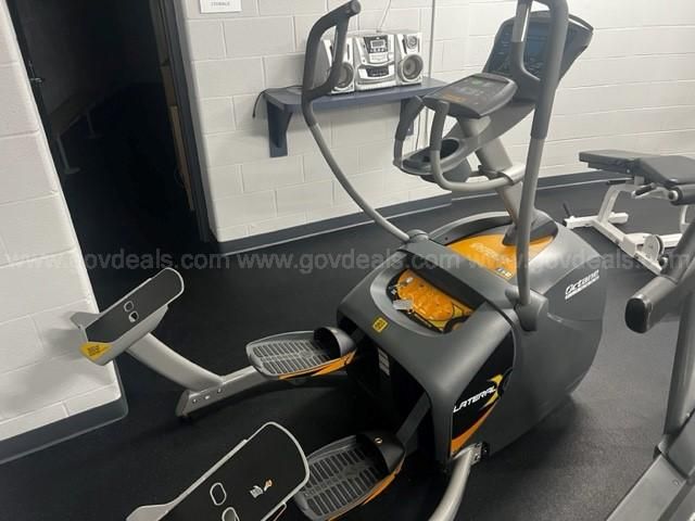 Octane lx8000 lateral trainer hot sale