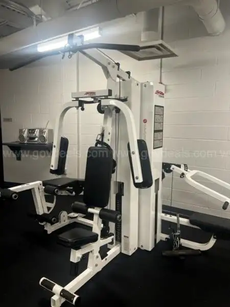 Life fitness 3 discount stack multi gym