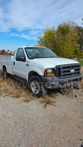 2006 Ford F-350 SD XL 4WD