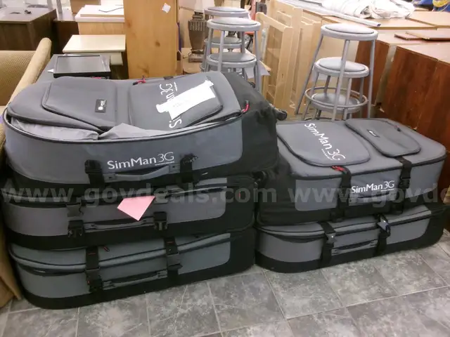 MANNEQUIN CARRYING CASES