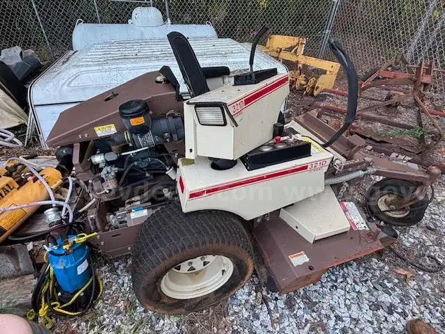Zero-Turn Mower