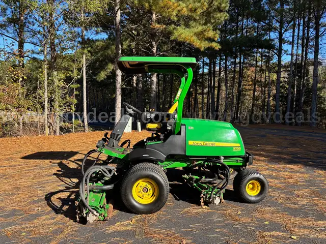 John Deere Precision Cut Reel Mower