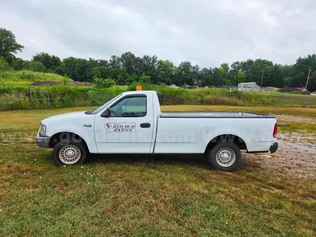 1997 Ford F-150 Reg. Cab Long Bed 2WD