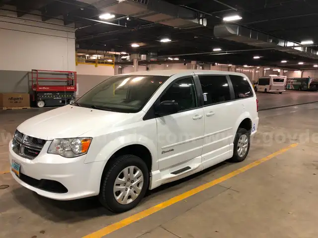2017 Dodge Caravan-wheelchair accessible w/ramp