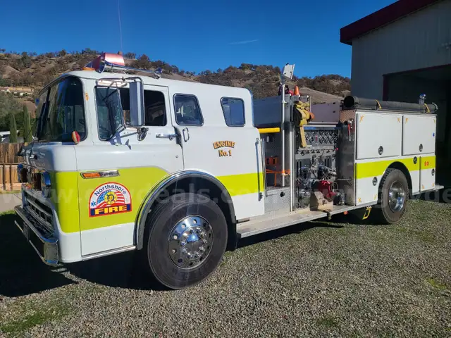 1989 Ford C8000 type 1 fire truck
