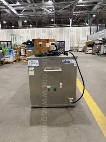 Larson UV Box