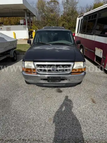2000 Ford Ranger XL Short Bed 2WD
