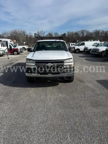 2006 Chevrolet Silverado 2500HD Work Truck 2WD