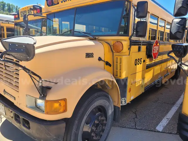 2001 International Blue Bird 3800 School Bus