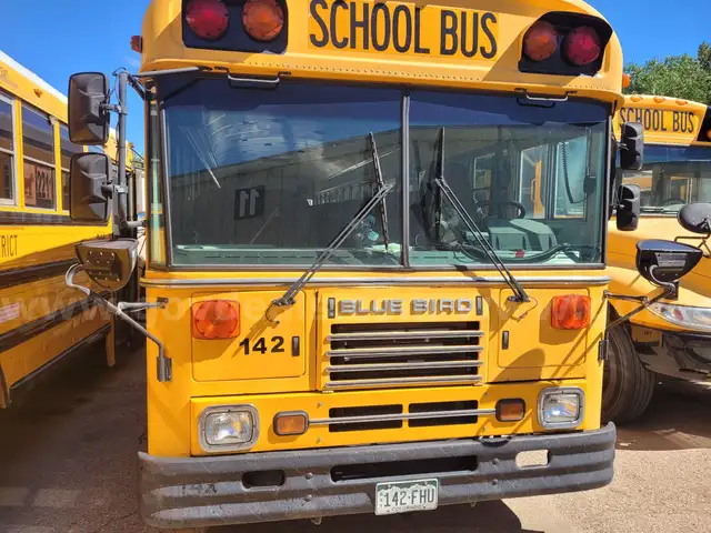 2000 Blue Bird TC2000 School Bus