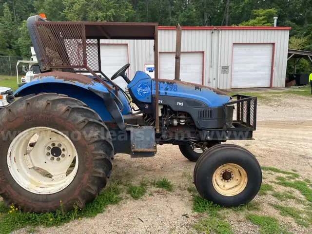 TB10E2100 NEW HOLLAND TB100
