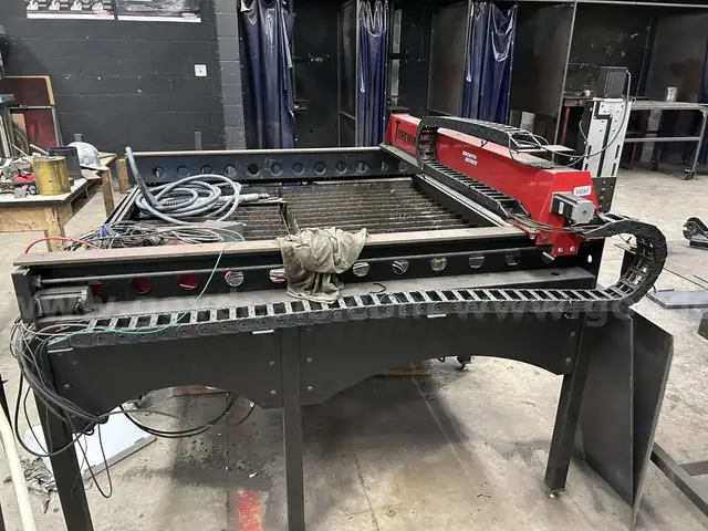 Torchman Growth Series Plasma Cutter (1) w/Table