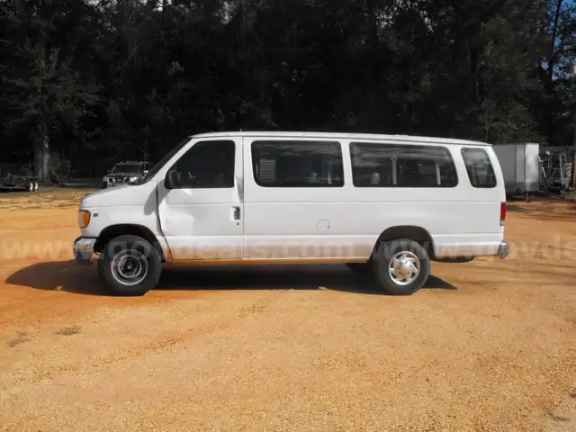 1998 Ford Club Wagon