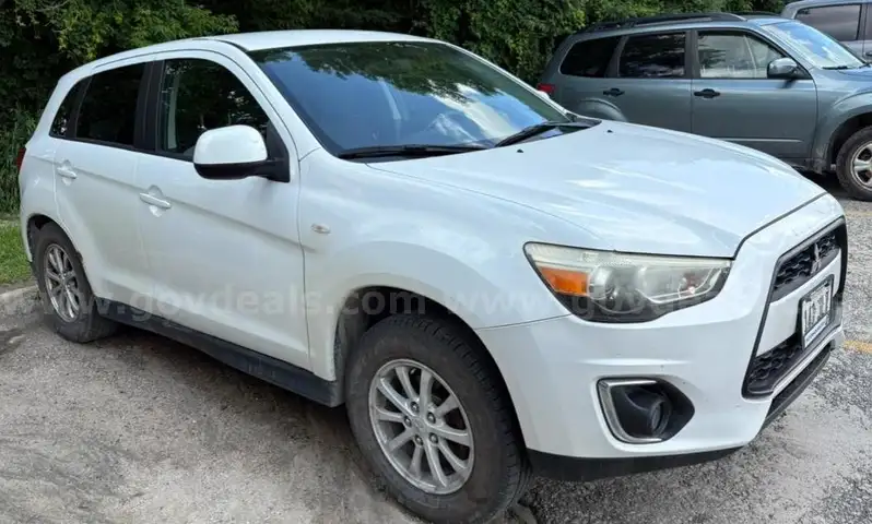 2013 Mitsubishi RVR
