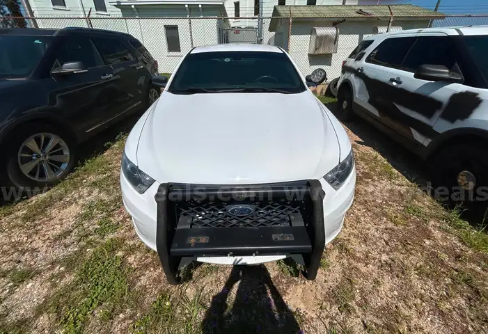 2016 Ford Taurus