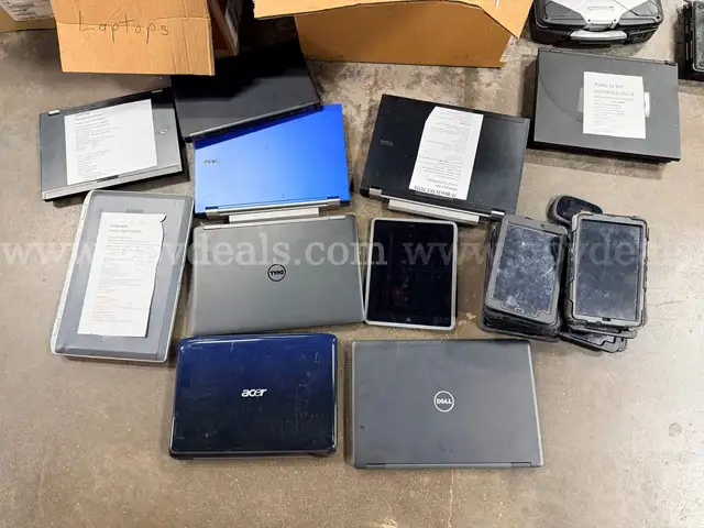 Lot 4 Laptops & Office Supplies