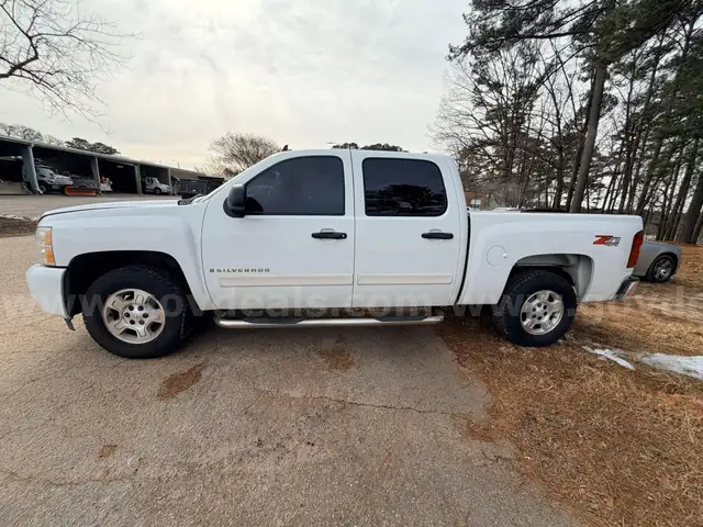 2008 Chevrolet Silverado 1500 LT1 Crew Cab 4WD