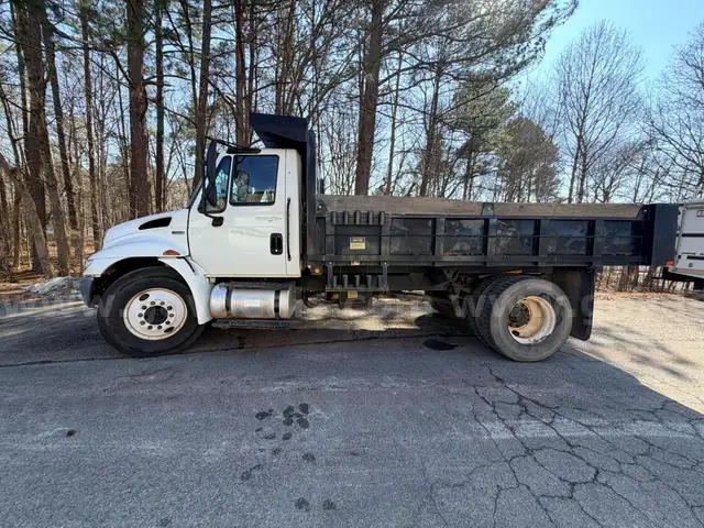 2011 International DuraStar 4300