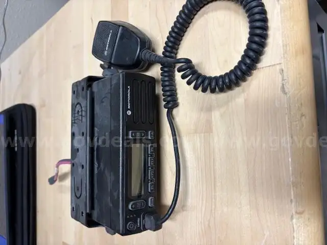 Motorola CM300D-UHF Radio