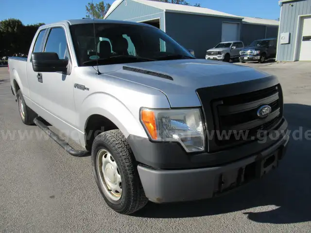 2014 Ford F-150 XL SuperCab 2WD
