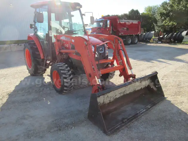 2015 Kioti Tractor/Loader