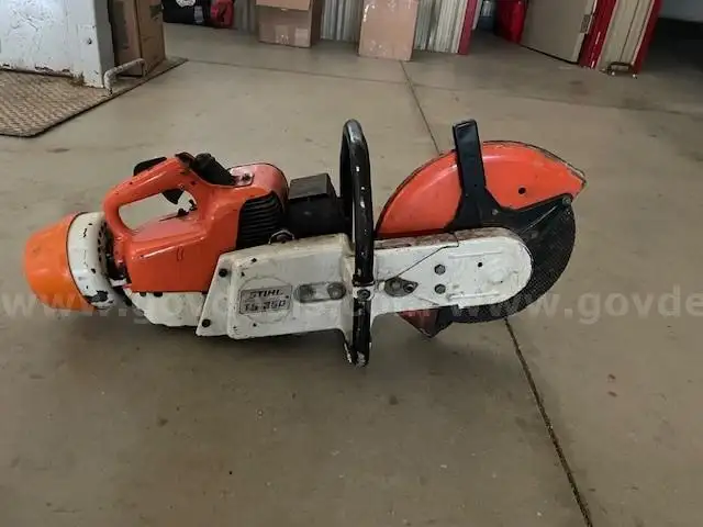 STIHL Saw
