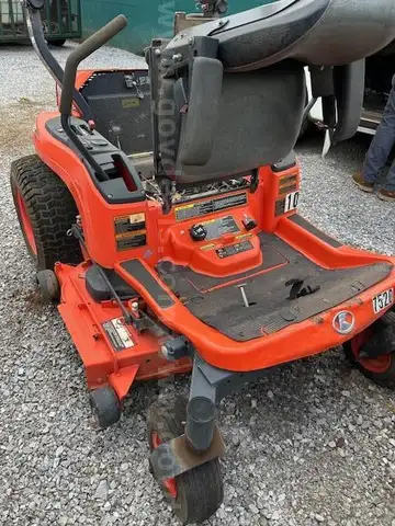 Kubota ZG222A-48 Zero Turn