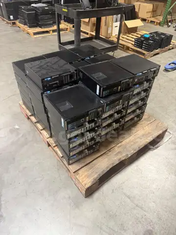 Lot Computer Towers