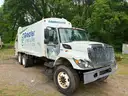 2010 International 7400 Garbage Truck