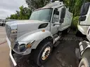 2015 International 7400 Garbage Truck